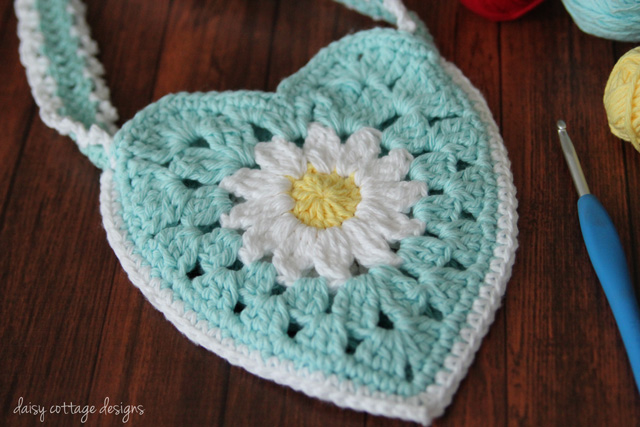 crochet girls purse